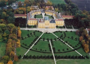 Château et domaine d'Esterháza à Eisenstadt (Autriche) Schloss_Esterhazy